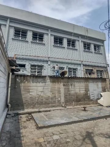 Imagem VENDA E LOCAÇÃO DE GALPÃO INDUSTRIAL EM GUARULHOS/SP, EXCELENTE OPORTUNIDADE com área total de 4.700m² e área construída de 3.500m². CONSULTE-NOS.