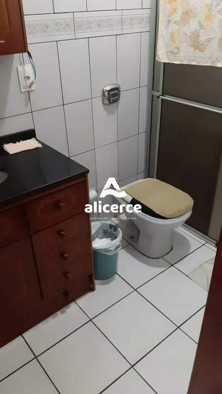 Imagem Casa à venda com 6 quartos 2 suítes, 250m² em Praia Comprida São José
