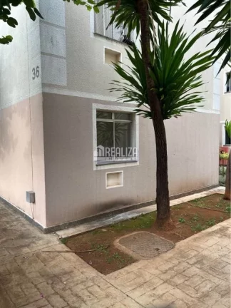 Imagem Apartamento para alugar no Condomínio Parque Ucrânia, no bairro Conjunto Guanabara - Uberaba