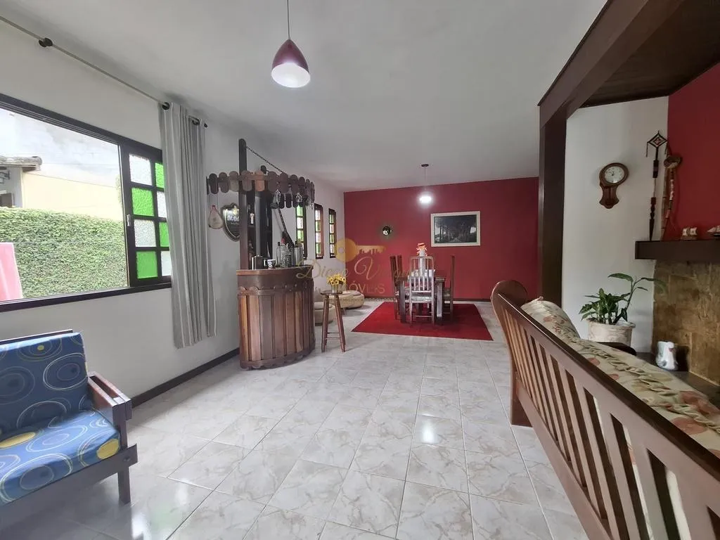 Imagem Casa para Venda em Teresópolis / no bairro Albuquerque