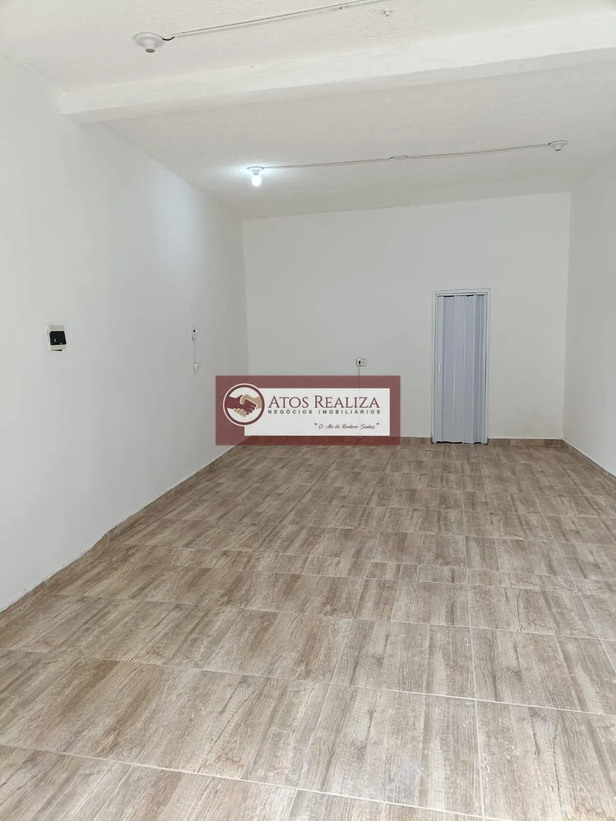 Imagem Salão para Alugar no Jardim das Fontes SP, 40m² por R$1.600 já incluso IPTU, valor da Água R$: 50,00.