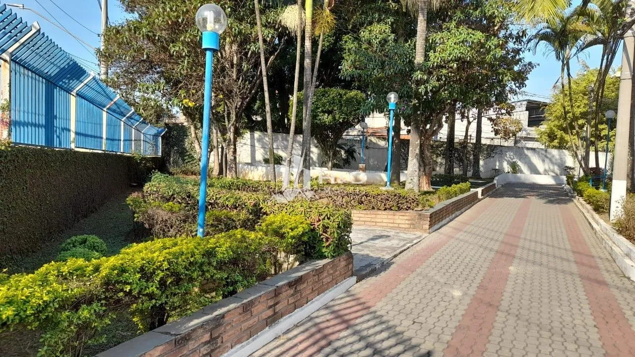 Imagem Oportunidade no Condomínio Residencial Ágata! Apartamento espaçoso com 56m², 2 dormitórios, sala, cozinha, banheiro, área de serviço e 1 vaga de garagem demarcada.