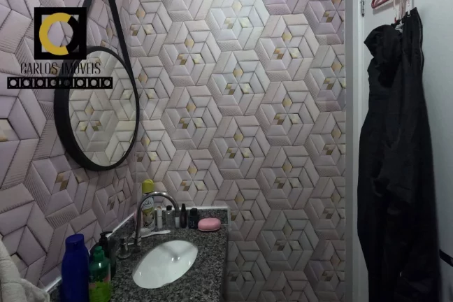 Imagem Sobrado Amplo c/ Área Gourmet - 3 Dorms e Suíte - Próx. à Praia