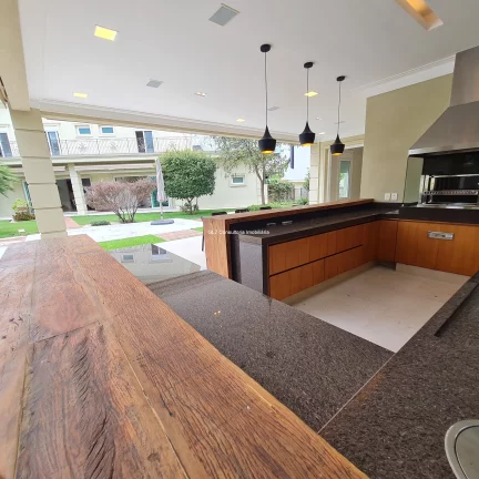 Imagem SOBRADO TRIPLEX NEOCLÁSSICA DISPONÍVEL PARA VENDA