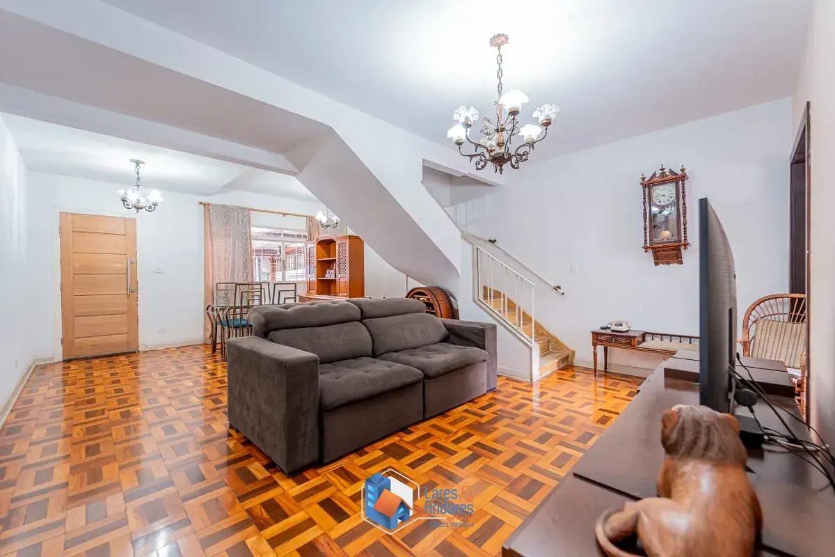 Foto do imóvel Casa para venda em Planalto Paulista com 3 quartos, sendo 1 suíte, 180m² em Avenida Odila