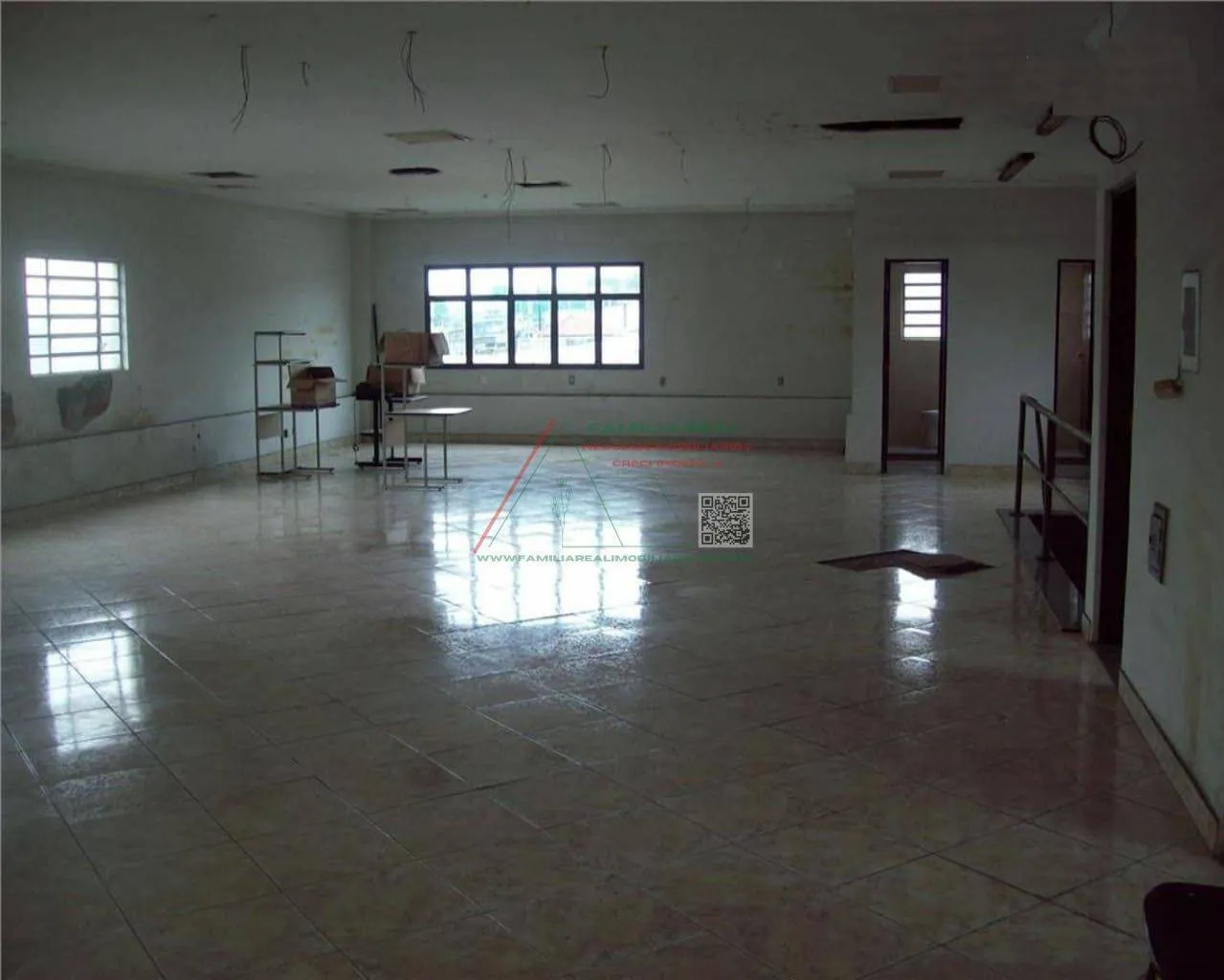 Imagem Prédio comercial para Venda, com 647,47 M² de construção