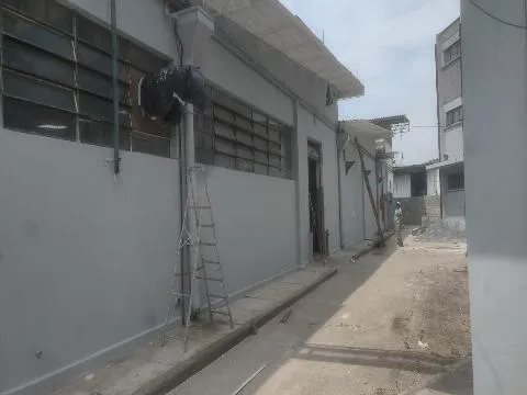 Imagem VENDA E LOCAÇÃO DE GALPÃO INDUSTRIAL EM GUARULHOS/SP, EXCELENTE OPORTUNIDADE com área total de 4.700m² e área construída de 3.500m². CONSULTE-NOS.