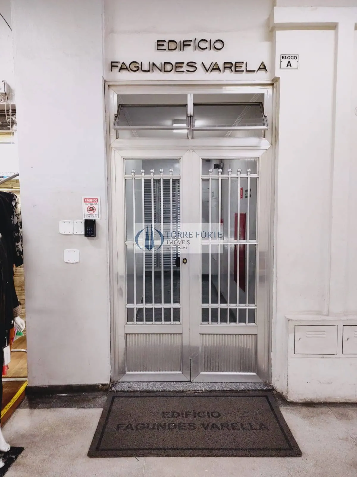 Imagem Ótima localização, Liberdade apartamento com 2 dormitórios1 banheiro 42m²