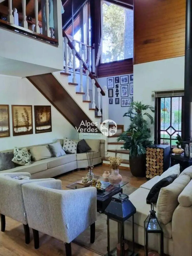 Imagem Vende-se Casa no Jardim dos Pinheiros, com 04 dormitórios