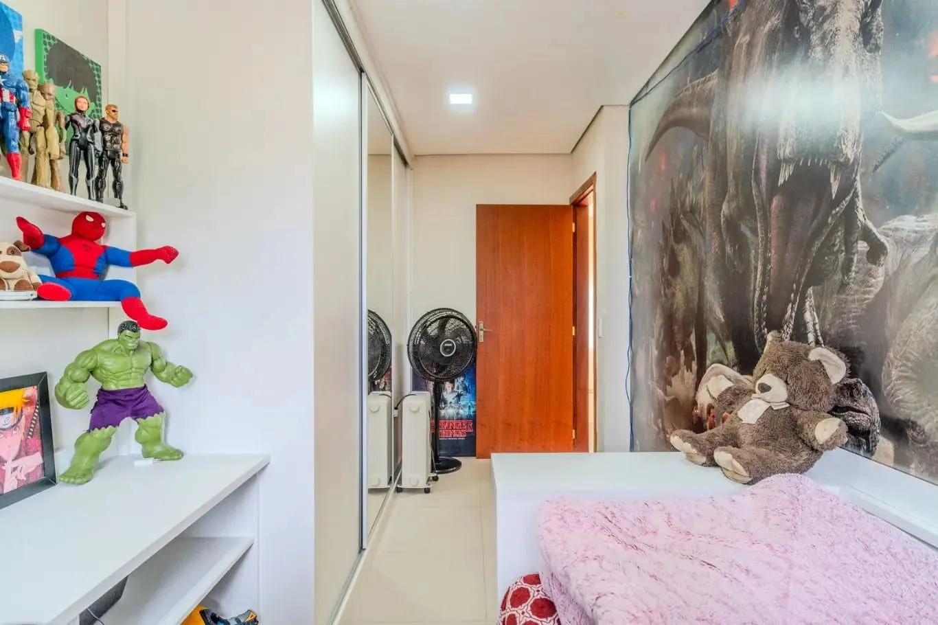 Imagem Casa de 3 dormitórios à venda em Santa Tereza, Porto Alegre.