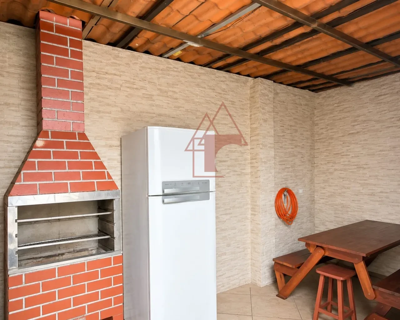 Imagem Casa com 3 Quartos à Venda ou Locação, 72 metros em Jardim Casqueiro - Cubatão