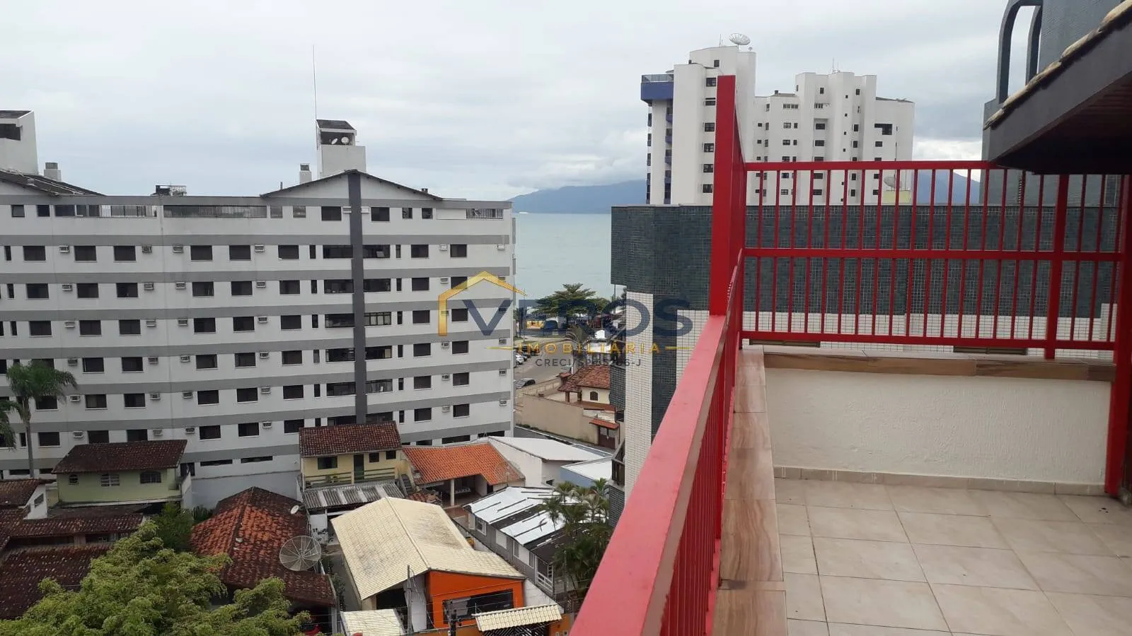 Imagem Cobertura com 3 quartos a venda na Martim de Sá em Caraguatatuba
