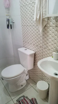 Imagem Casa Geminada próximo ao Shopping Estação!