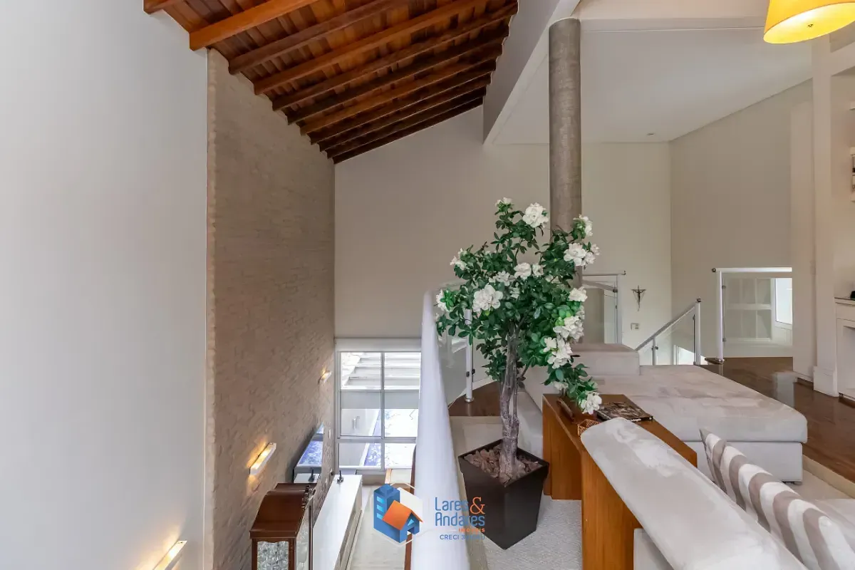 Imagem Sobrado para venda em Jardim Franca com 3 quartos, sendo 3 suítes, 400m²