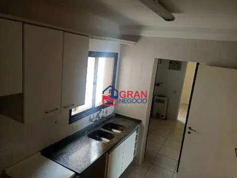 Imagem Apartamento com 3 dormitórios à venda - Portão - Curitiba/PR