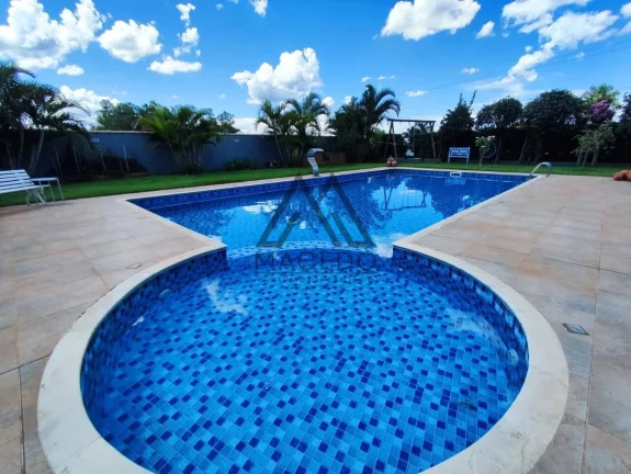 Imagem Casa Espetacular com 4 suítes Ninho Verde 1 - Encante-se com seu novo lar
