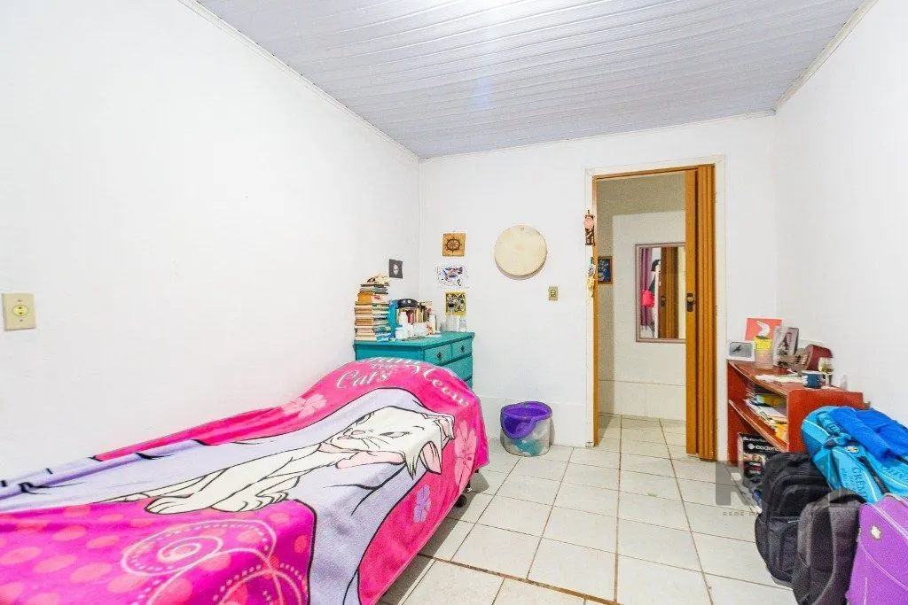 Imagem Casa de 4 Dormitório(s) Bairro Nonoai - Porto Alegre