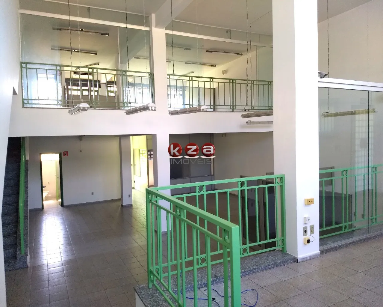 Imagem Prédio Comercial de 257m² com 6 banheiros à venda na Vila Nova Valinhos, Valinhos-SP.