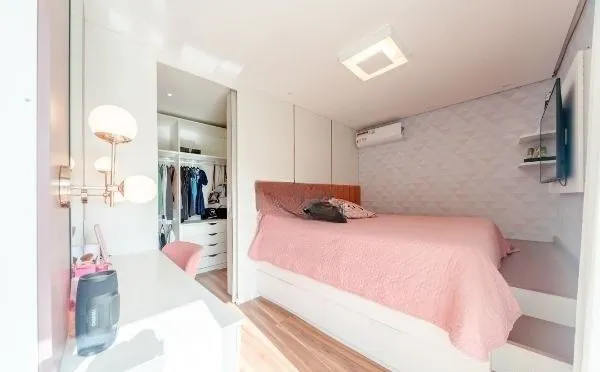 Imagem Uma casa linda dentro de um condomínio fechado, no Lagos de Nova Ipanema.