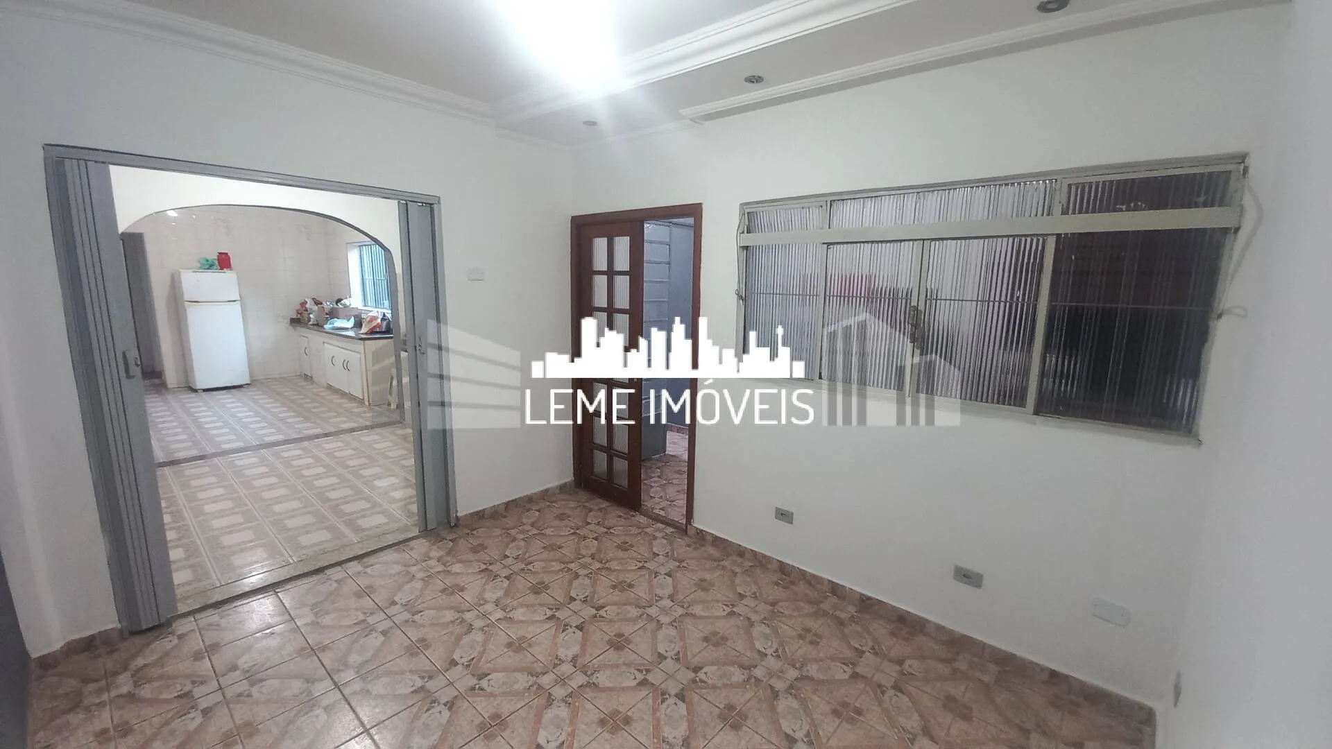 Imagem SOBRADO AMPLO COM DOCUMENTAÇÃO 100%!!! FINANCIE E UTILIZE O FGTS!!!