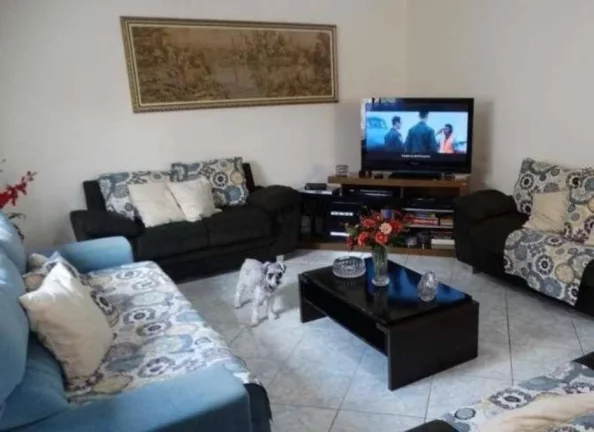Imagem Grande casa de esquina no centro de Balneário Camboriú.
