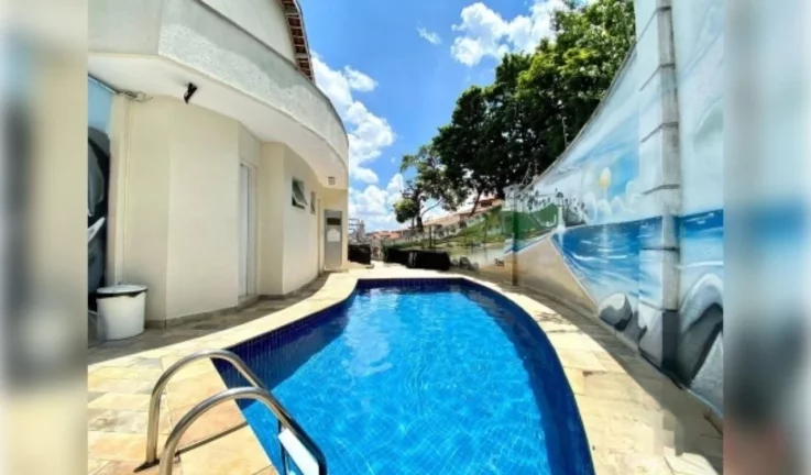 Imagem VENDE-SE LINDA CASA TRIPLEX DE 153M², 4 DORMITÓRIOS, EM EXCELENTE CONDOMÍNIO FECHADO!
