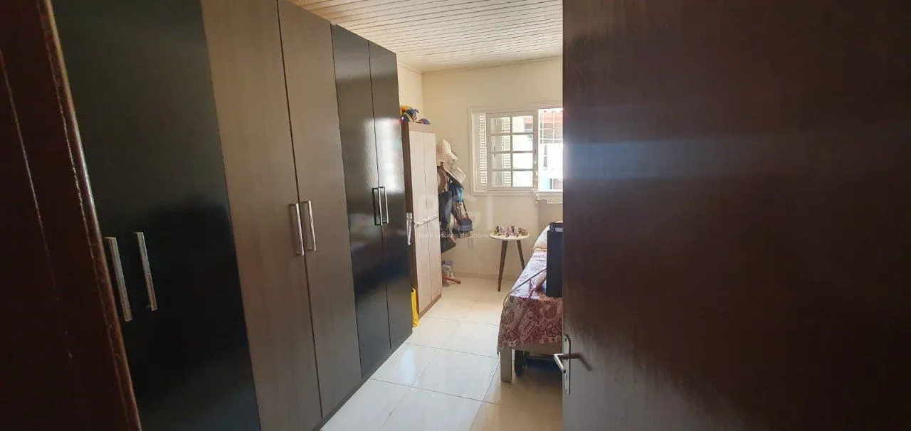 Imagem Casa para Venda - 75m², 2 dormitórios, 1 vaga - Hípica