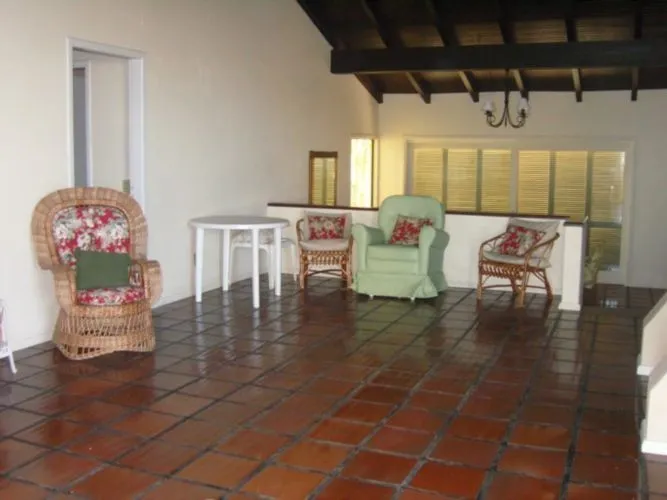 Imagem Casa para Venda - 216m², 3 dormitórios, sendo 1 suites, 2 vagas - Centro