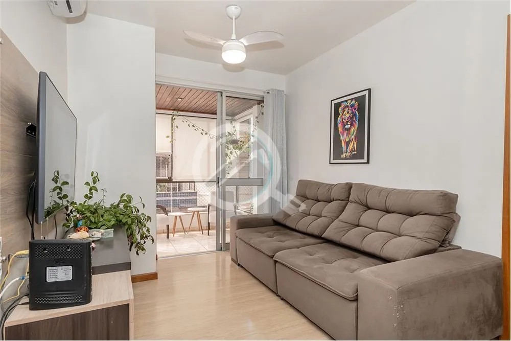 Imagem Excelente apartamento ensolarado, em andar alto, com 3 dormitórios, sala dois ambientes, cozinha, u...