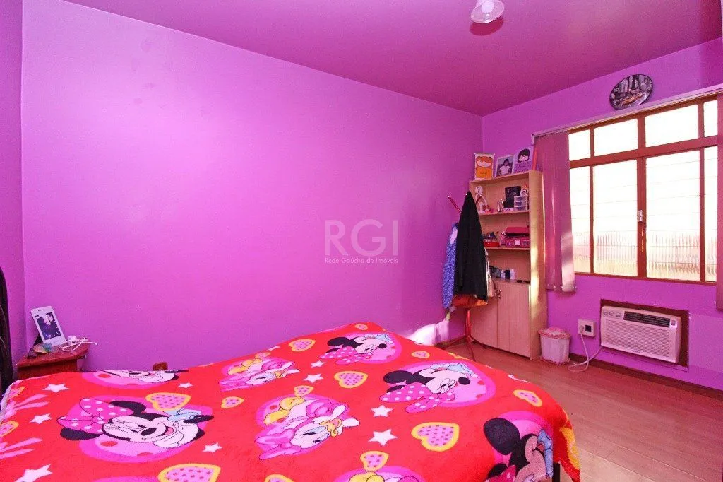 Imagem Casa para Venda - 280m², 4 dormitórios, sendo 1 suites, 4 vagas - Bom Jesus