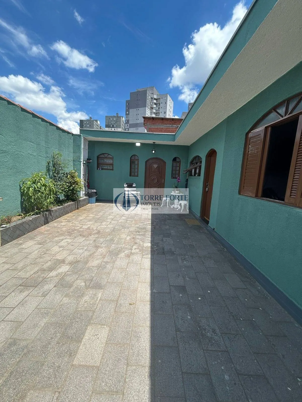 Foto do imóvel Casa 3 dormitórios 1 banheiro e 3 vagas na Vila Bela aceita permuta em Rua Gradau