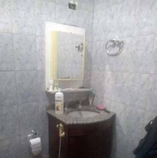 Imagem Essa casa é de 250 mts terreno ótima localização á venda