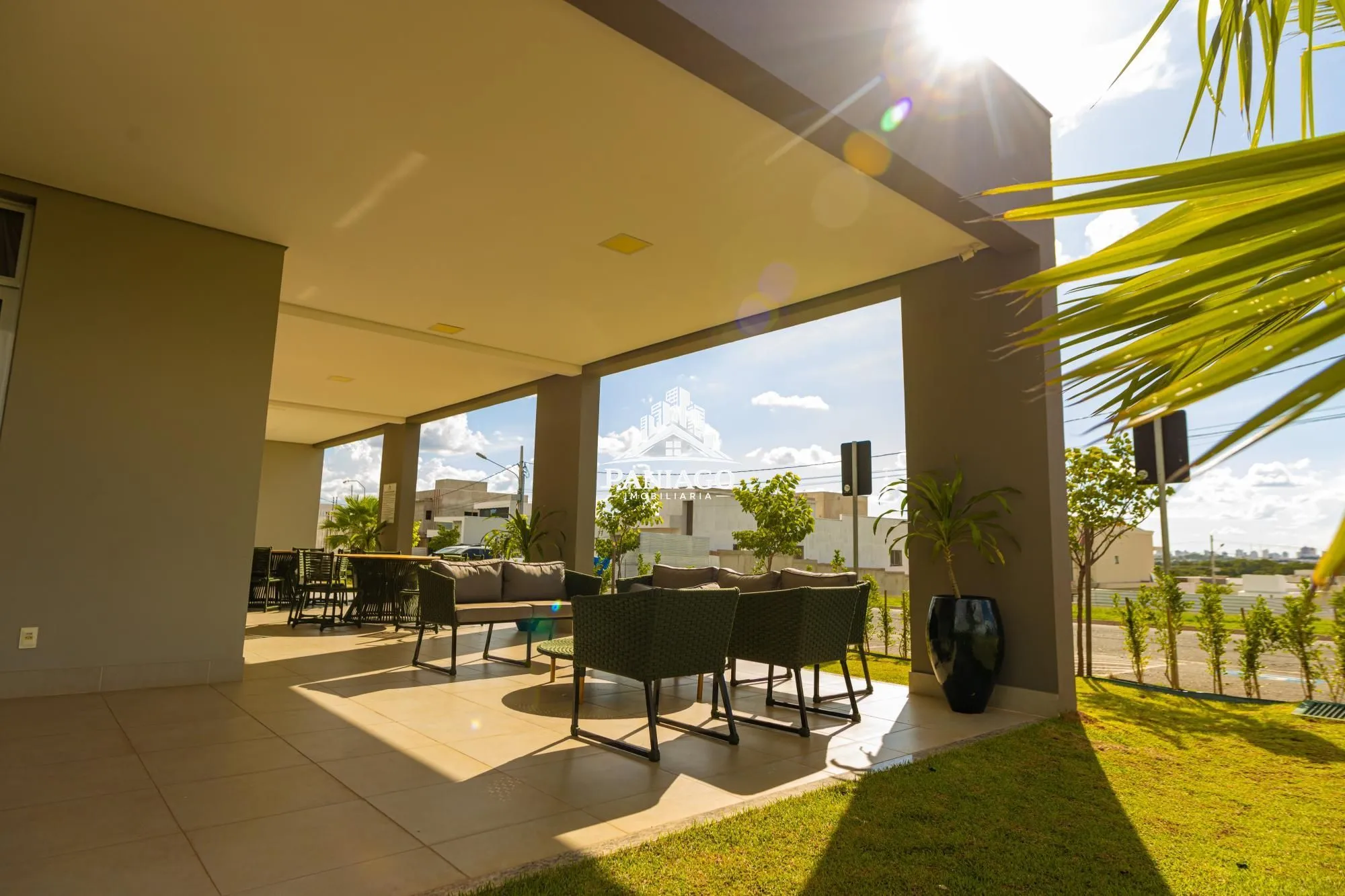 Imagem Sobrado No Belvedere II | 4 Quartos | Energia Solar | Piscina Com Cascata | Espa