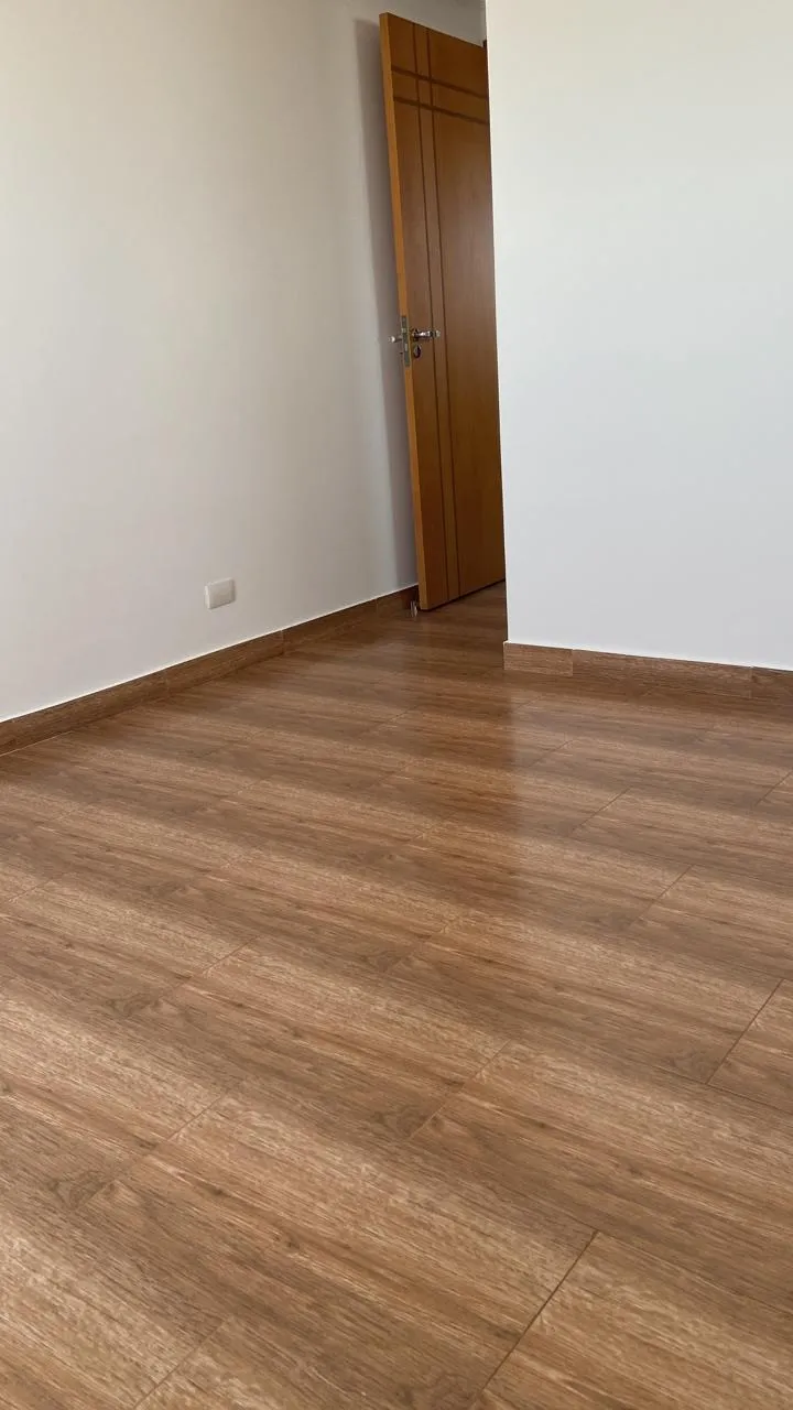 Imagem Apartamento Elegante no Edifício Nena Moncayo - 2 Dormitórios, Suíte e Vista Deslumbrante
