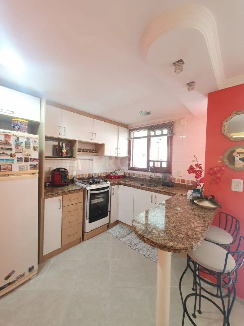 Imagem Casa Condominio para Venda - 126m², 3 dormitórios, sendo 2 suites, 2 vagas - Ipanema