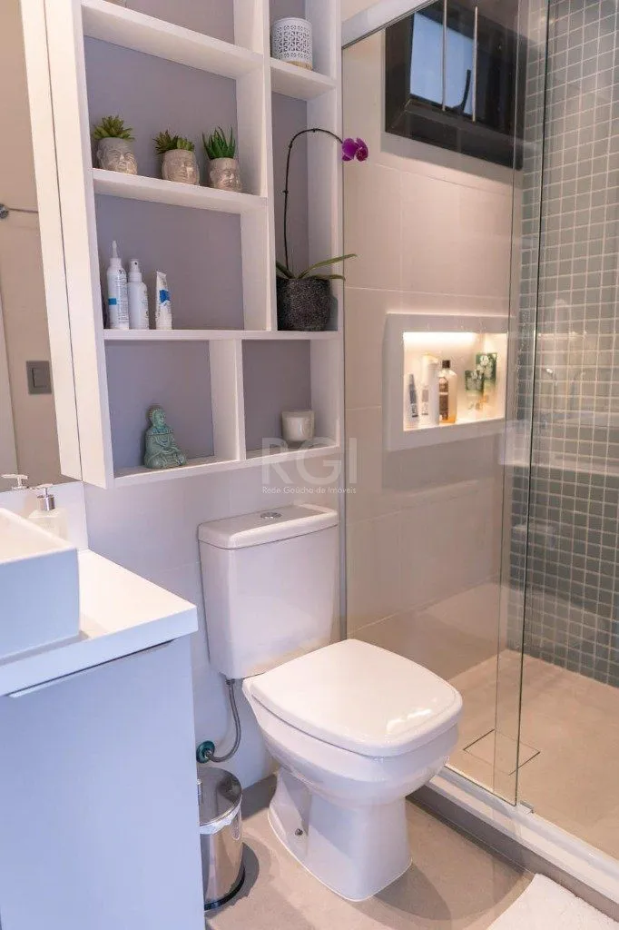 Imagem Apartamento para Venda - 81.57m², 2 dormitórios, sendo 1 suites, 2 vagas - Centro