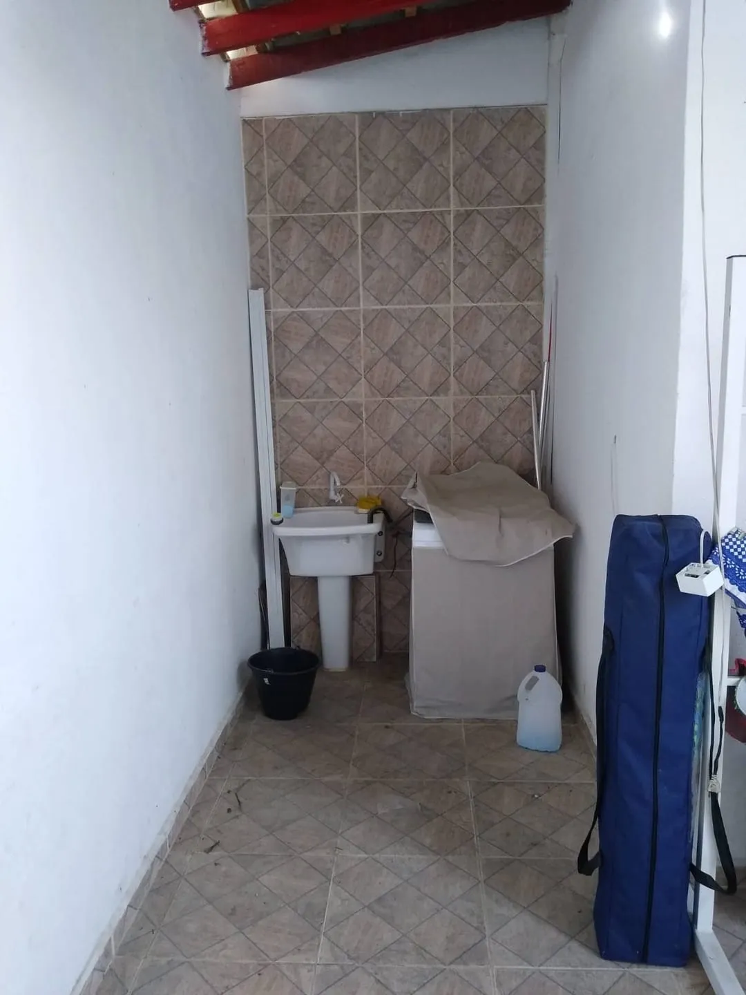 Imagem Casa à venda 2 Quartos, 1 Suite, 2 Vagas, 90M², Azeredo, Pindamonhangaba - SP