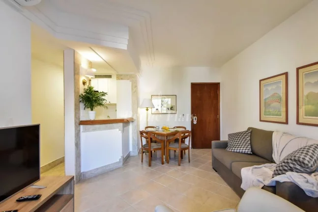 Imagem Flat disponível para venda no Golden Tower Residence no Itaim Bibi, com 43,55m², 1 dormitório e 1 vaga