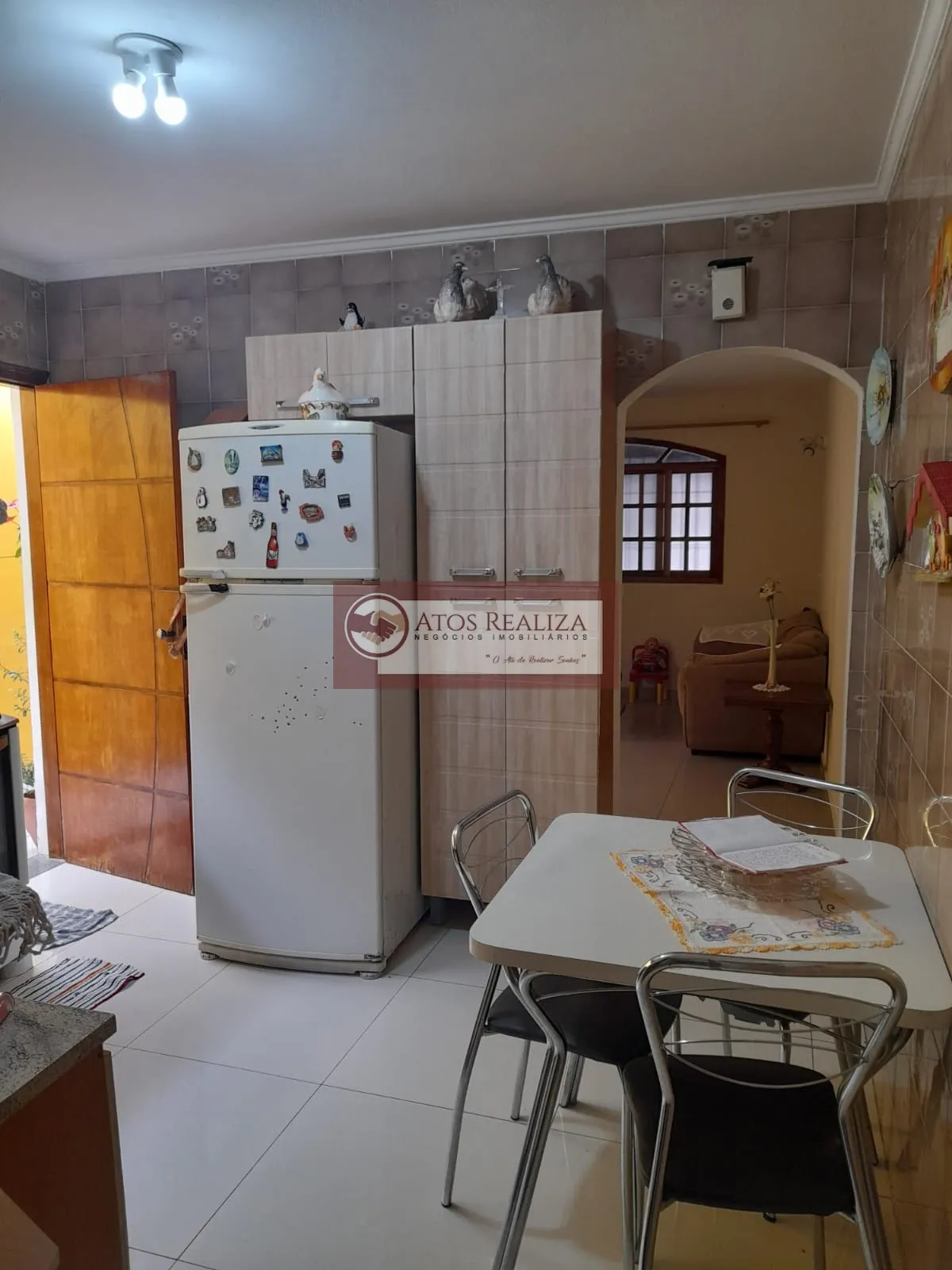 Imagem Vendo SUPER Oportunidade no Jardim Lalo. Casa térrea no Jardim Lalo, São 2 Dormitórios, 1 Suíte, 2 vagas de garagem, corredor lateral, próximo a estação autódromo da CPTM. Apenas R$ 550.000 aceita financiamento, Valor de Oportunidade.