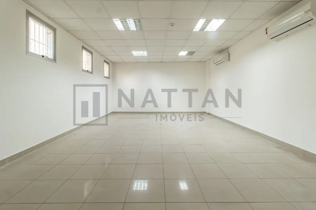 Imagem Imóvel comercial à venda no Carrão, com 1.332 m² e 23 salas envidraçadas