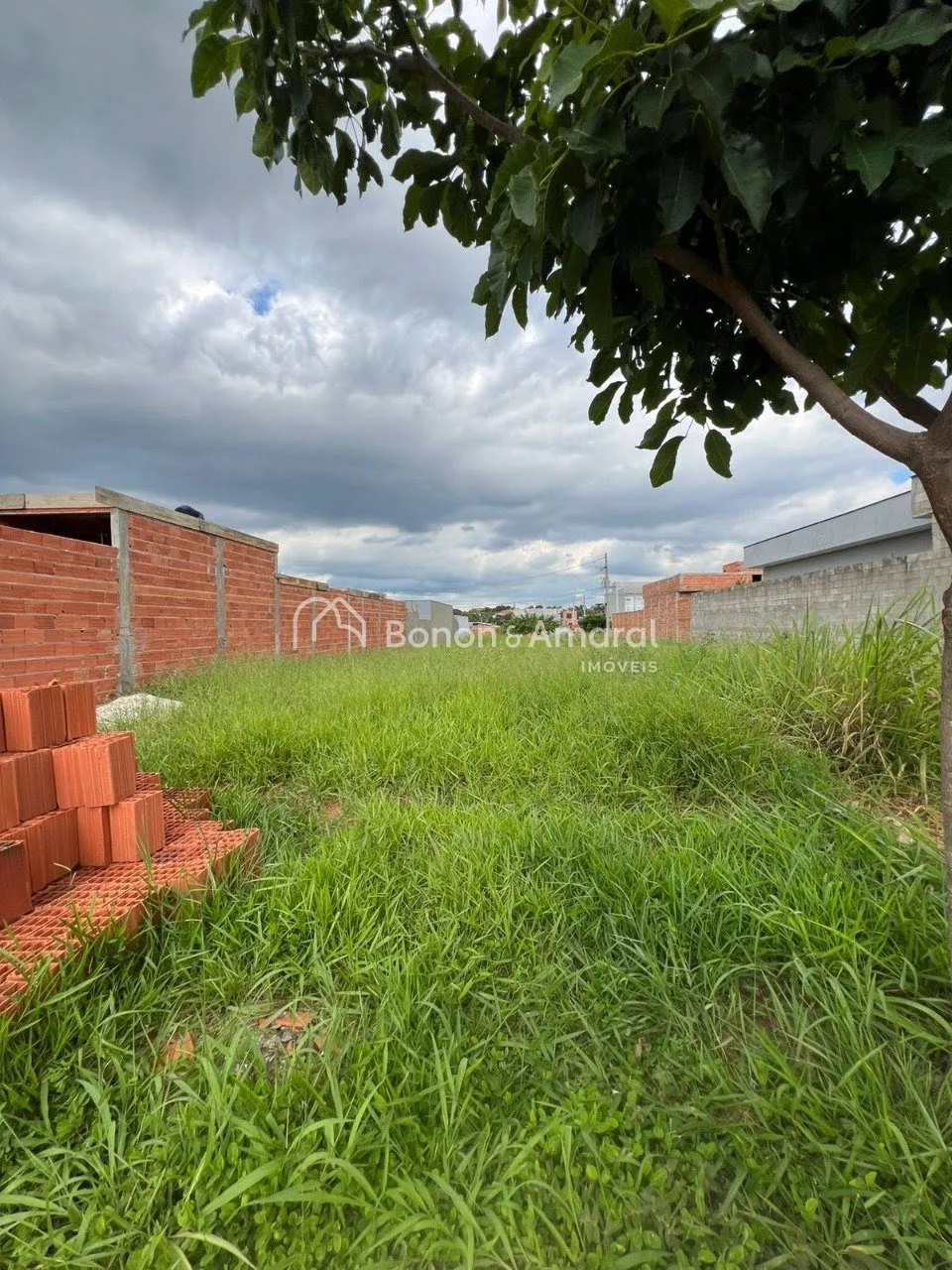Foto do imóvel Terreno à venda - Paulínia/SP. em Rua Kenny Coimbra da Costa, 135 - Nova Veneza, Paulínia - SP