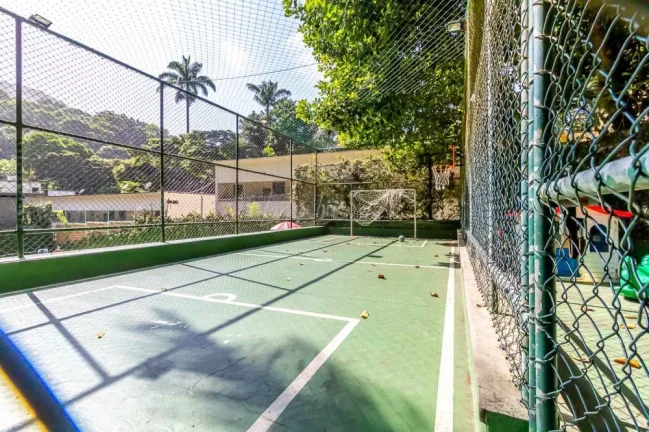 Imagem Luxo e tranquilidade: Casa em Condomínio, São Conrado.
