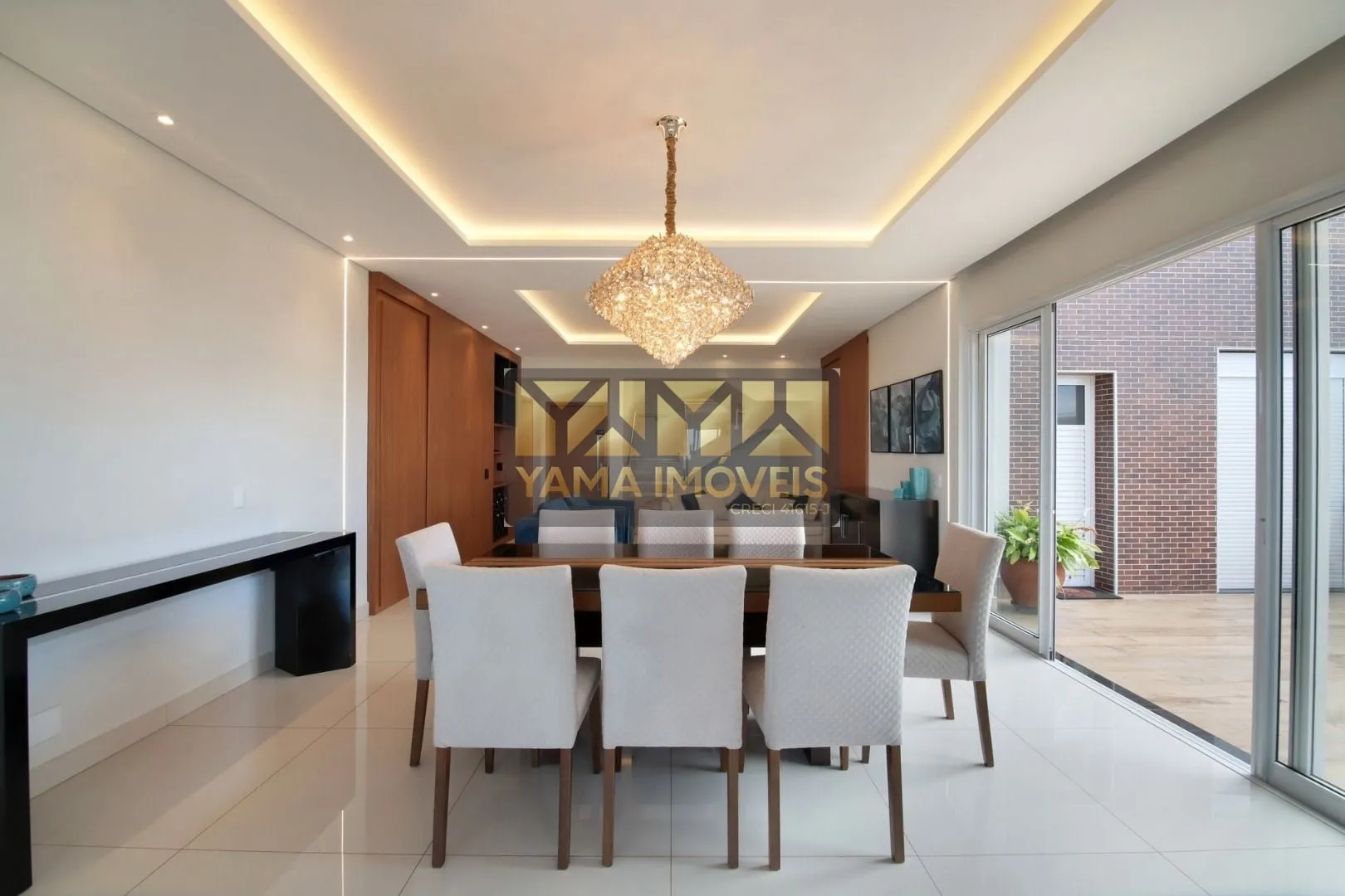 Imagem Edifício Mirante do Ipê - Liberdade de casa com segurança de apartamento, conheça essa jovem cobertura de 3 anos