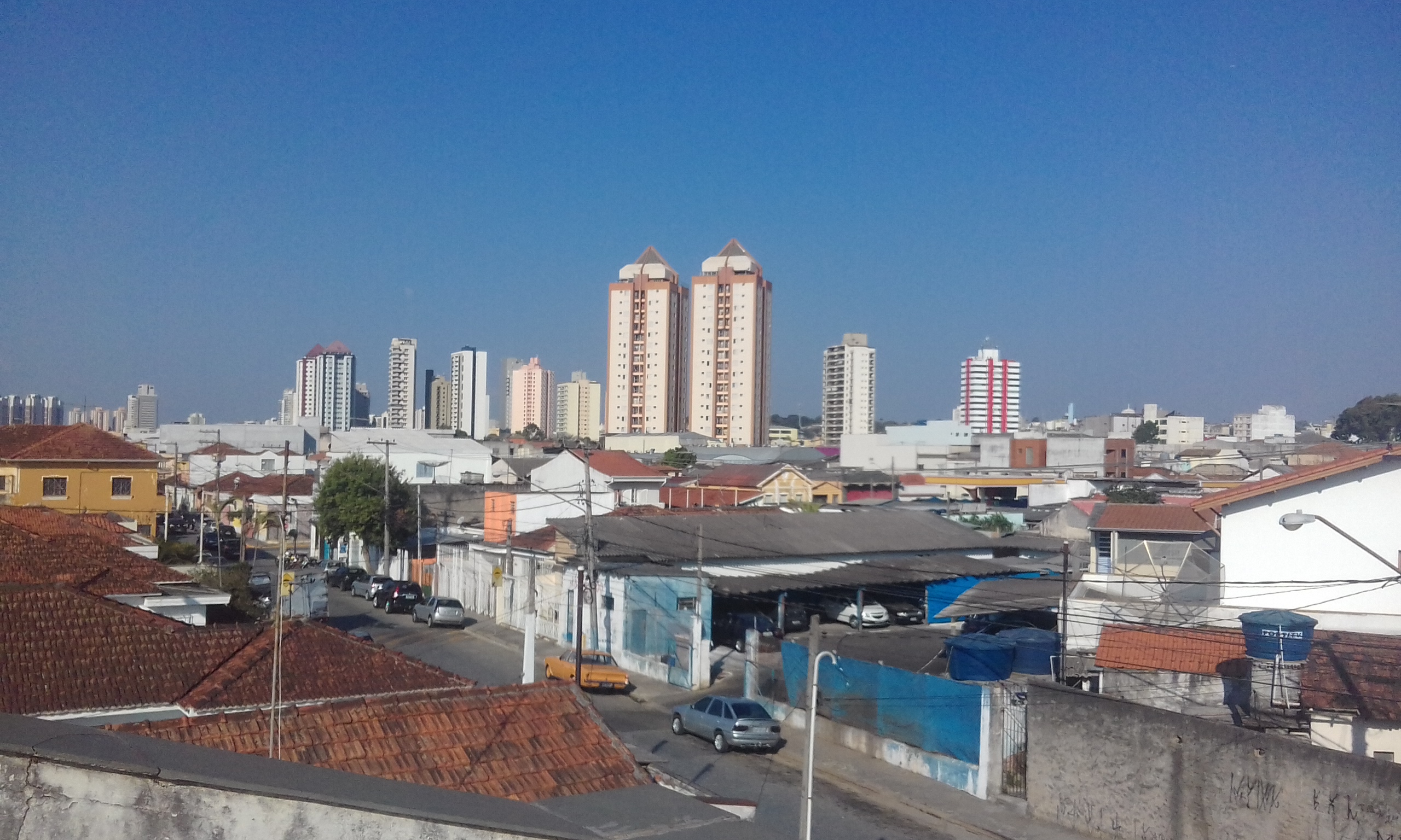 Imagem Sobrado com 3 Quartos à Venda, 252 m² em Vila Mogilar - Mogi das Cruzes