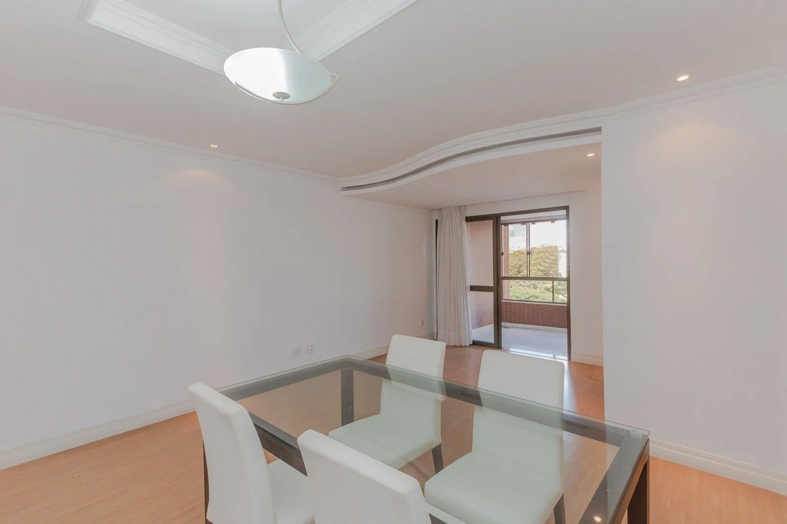 Imagem Apartamento, 4 dormitórios, sacada fechada com churrasqueira - Av. Panamericana
