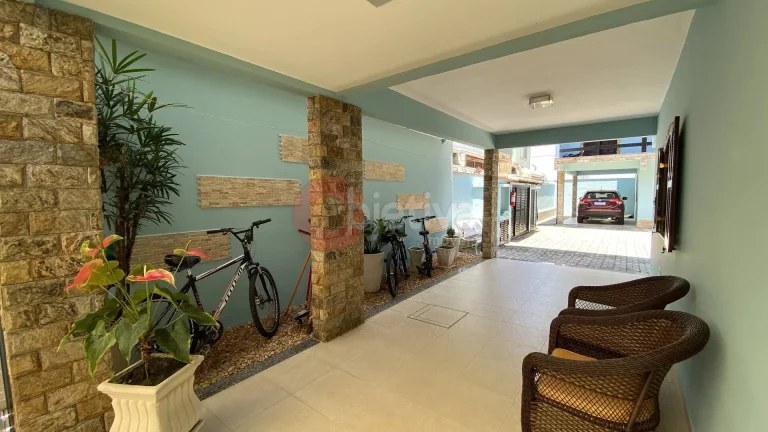 Imagem Casa duplex em condomínio - Pero - Cabo Frio - RJ