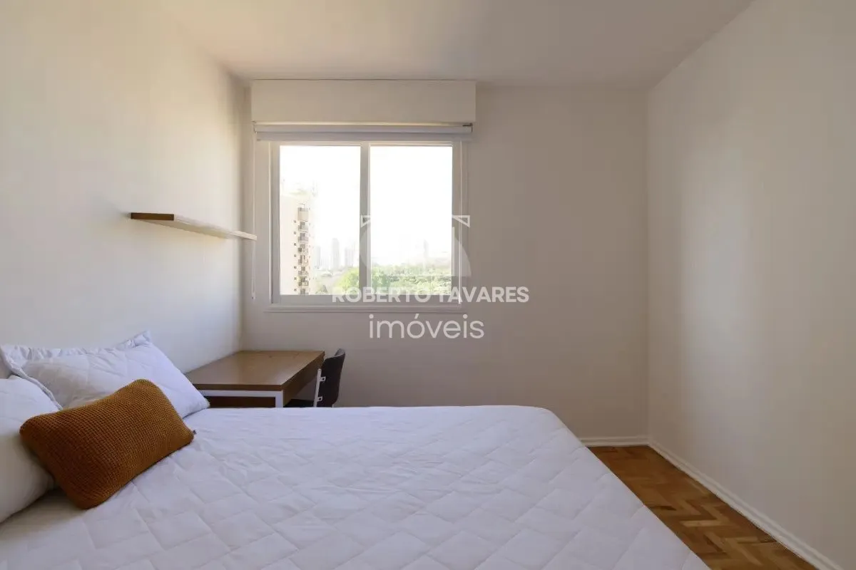 Imagem Apartamento Mobiliado de 110m² de área útil na Vila Mariana, com 4 Dormitórios, 2 Suítes - Próximo a estação metrô Ana Rosa