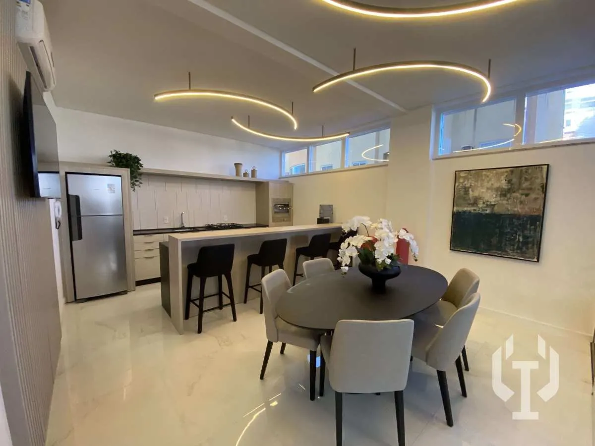 Imagem Amplo apto pronto em 100x direto com a construtora, semi mobiliado com 3 suítes e lazer completo