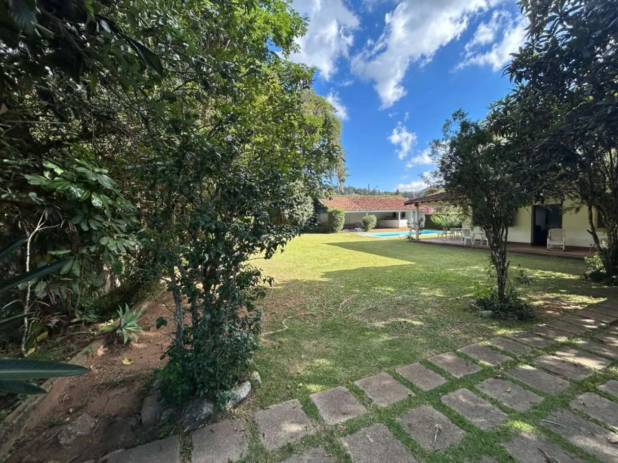 Imagem Casa para Venda em Petrópolis / RJ no bairro Nogueira