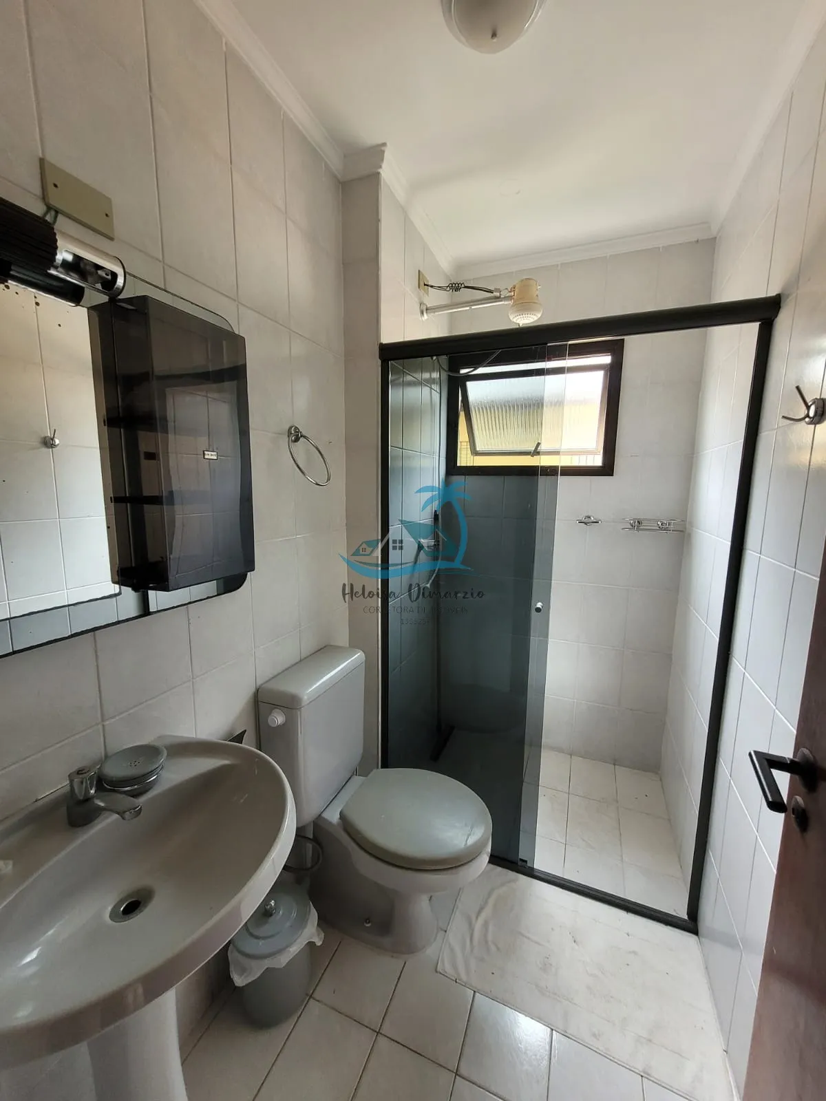 Imagem Apartamento com 2 dormitórios à venda no Itaguá em UbatubA por apenas 450.000,00.
